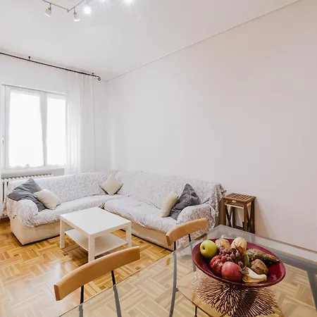 Cozy - 2 Bedrooms Apartman *