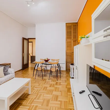 Apartman Cozy - 2 Bedrooms Cuneo