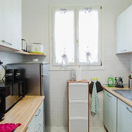 Cozy - 2 Bedrooms Cuneo