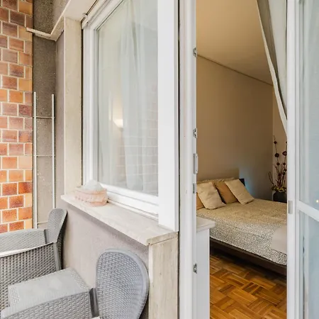 Cozy - 2 Bedrooms Cuneo