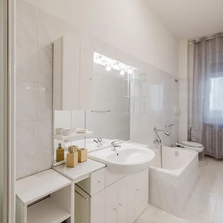 Cozy - 2 Bedrooms 아파트 *