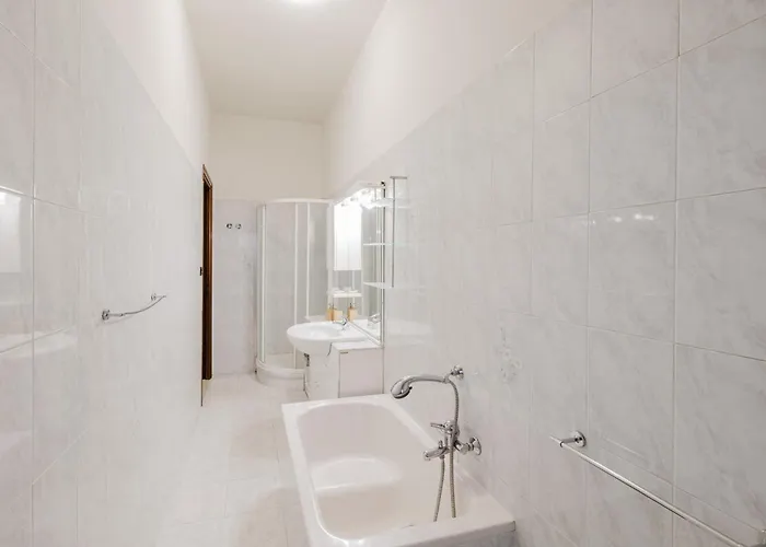 Cozy - 2 Bedrooms דירה
