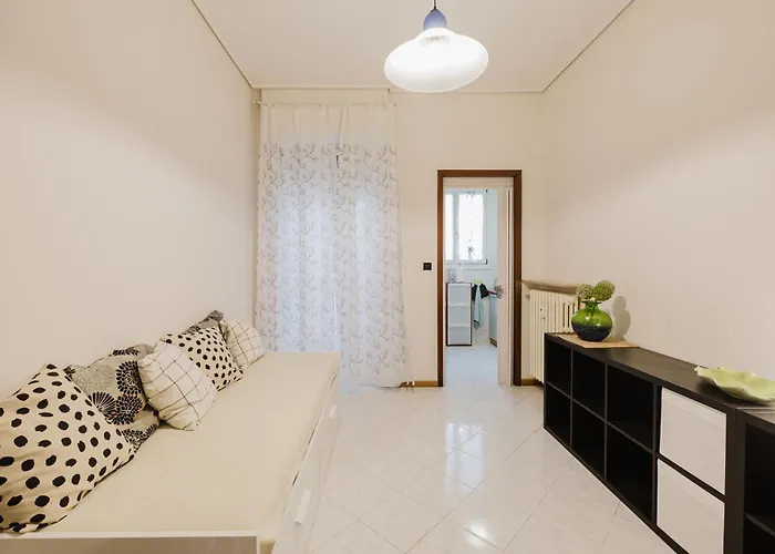 Cozy - 2 Bedrooms