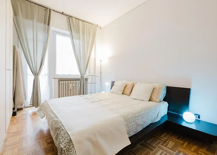 Cozy - 2 Bedrooms Appartement *