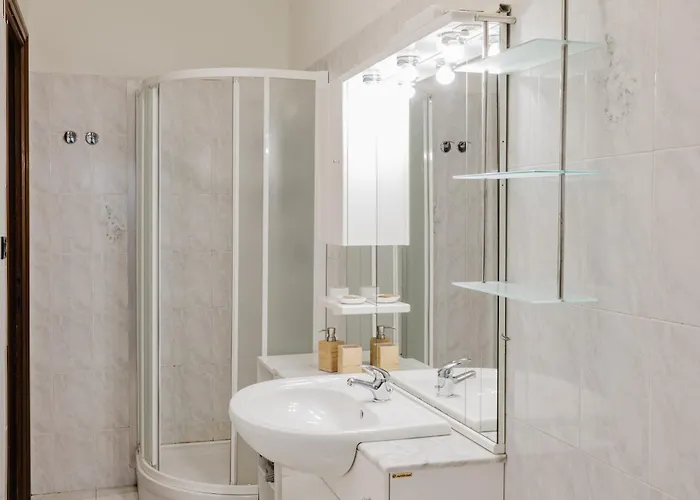 Cozy - 2 Bedrooms קונאו