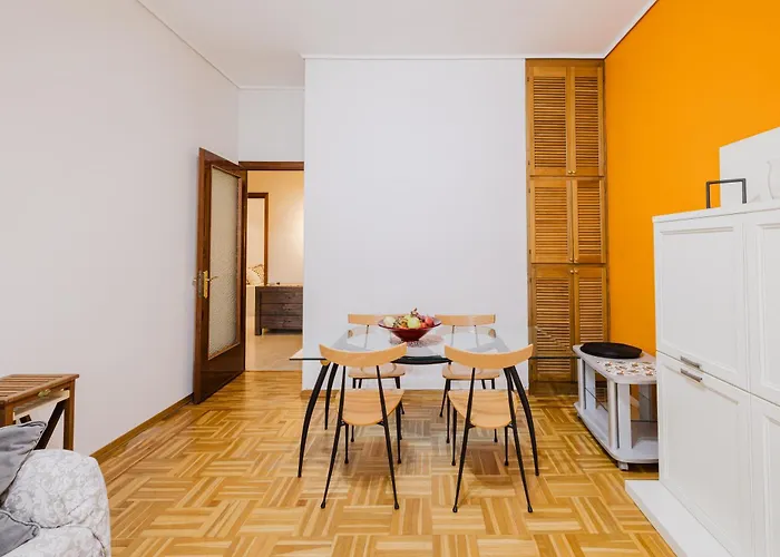 Cozy - 2 Bedrooms * Coni